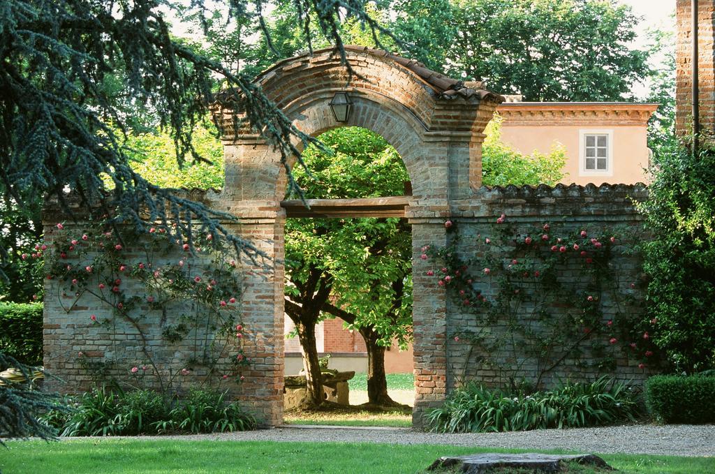 San Martino Alfieri Marchesi Alfieri - Cantine E Ospitalita מראה חיצוני תמונה