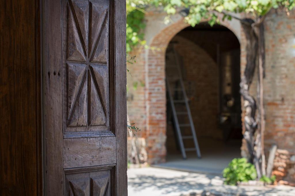 San Martino Alfieri Marchesi Alfieri - Cantine E Ospitalita מראה חיצוני תמונה